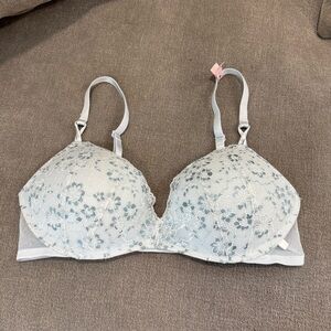 Smooth Wear Everywhere Wireless Lightly Lined Bra 38B - Hydrangea Blue